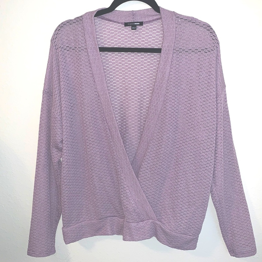 Super cute purple top, very comfy & breathable